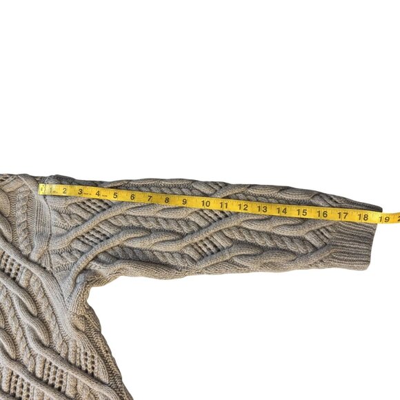 Neiman Marcus Exclusive 100% Cashmere Cable Knit Oversized Sweater Beige - Picture 7 of 9